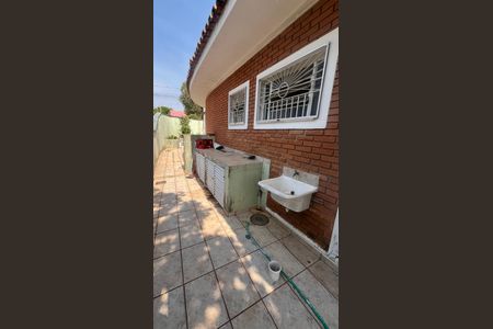 Casa à venda com 170m², 3 quartos e 3 vagas Casa à venda com 170m², 3 quartos e 3 vagasÁrea de Serviço