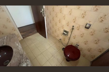 Casa à venda com 170m², 3 quartos e 3 vagas Casa à venda com 170m², 3 quartos e 3 vagasBanheiro