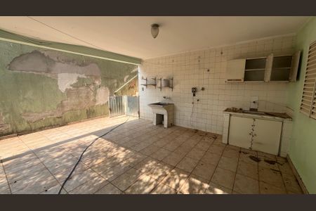Casa à venda com 170m², 3 quartos e 3 vagas Casa à venda com 170m², 3 quartos e 3 vagasÁrea de Serviço