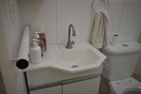 Casa à venda com 224m², 3 quartos e 1 vagaBanheiro 2