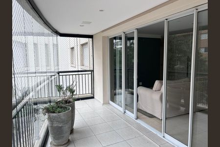 Apartamento à venda com 3 quartos, 140m² em Itaim Bibi, São Paulo