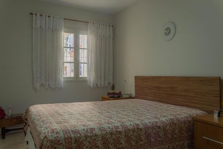 Casa à venda com 130m², 2 quartos e 2 vagas Casa à venda com 130m², 2 quartos e 2 vagasQuarto 1