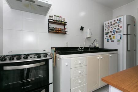 Apartamento à venda com 94m², 3 quartos e 2 vagasCozinha