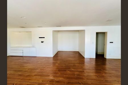 Apartamento à venda com 180m², 2 quartos e 2 vagas