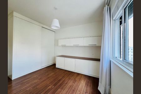 Apartamento à venda com 180m², 2 quartos e 2 vagas