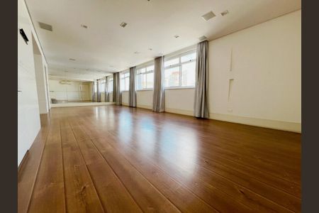 Apartamento à venda com 180m², 2 quartos e 2 vagas