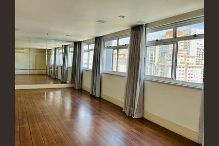 Apartamento à venda com 180m², 2 quartos e 2 vagas