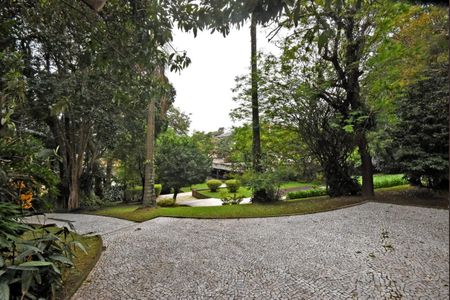 Casa à venda com 976m², 3 quartos e 6 vagas