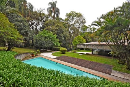Casa à venda com 976m², 3 quartos e 6 vagas