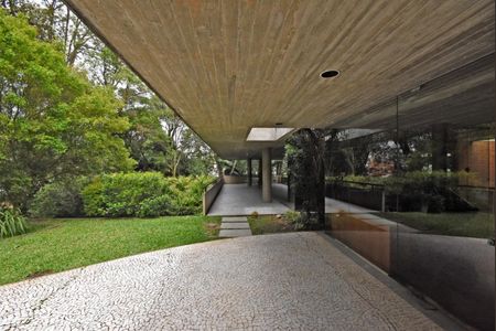 Casa à venda com 976m², 3 quartos e 6 vagas