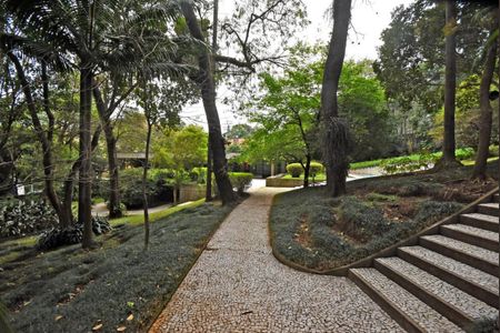 Casa à venda com 976m², 3 quartos e 6 vagas