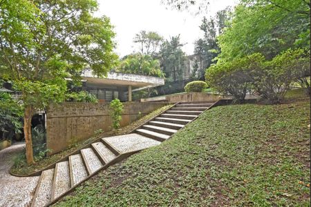 Casa à venda com 976m², 3 quartos e 6 vagas