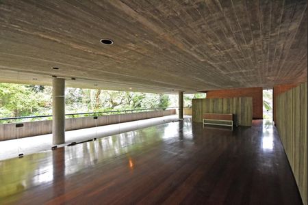 Casa à venda com 976m², 3 quartos e 6 vagas