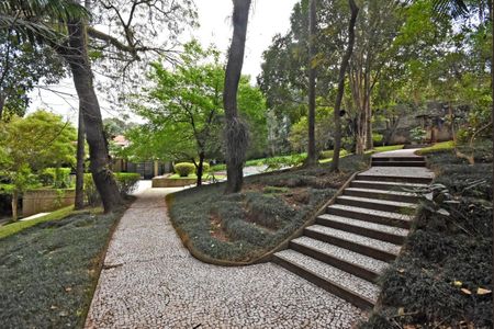 Casa à venda com 976m², 3 quartos e 6 vagas