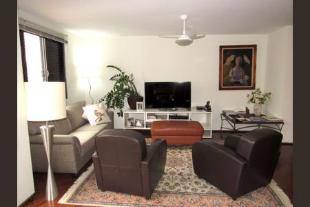 Apartamento à venda com 3 quartos, 230m² em Moema, São Paulo