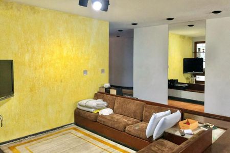Casa à venda com 411m², 4 quartos e 4 vagas