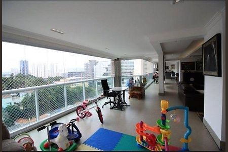 Apartamento à venda com 222m², 3 quartos e 4 vagas