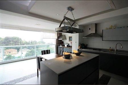 Apartamento à venda com 222m², 3 quartos e 4 vagas