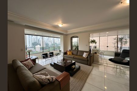 Sala de apartamento à venda com 4 quartos, 300m² em Pacaembu, São Paulo