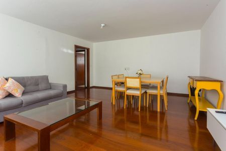 Apartamento à venda com 3 quartos, 135m² em Cerqueira César, São Paulo