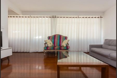 Apartamento à venda com 3 quartos, 135m² em Cerqueira César, São Paulo