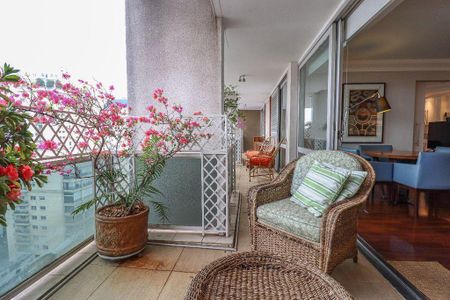 Apartamento à venda com 685m², 3 quartos e 5 vagas