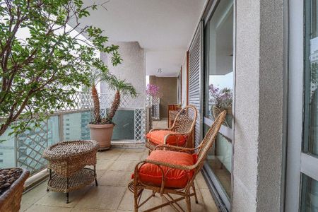 Apartamento à venda com 685m², 3 quartos e 5 vagas