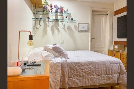 Apartamento à venda com 4 quartos, 225m² em Cerqueira César, São Paulo