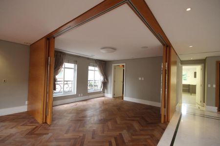 Apartamento à venda com 3 quartos, 347m² em Higienópolis, São Paulo