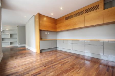 Apartamento à venda com 3 quartos, 347m² em Higienópolis, São Paulo