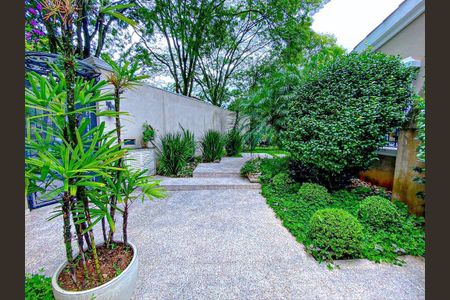 Casa à venda com 318m², 3 quartos e 4 vagas