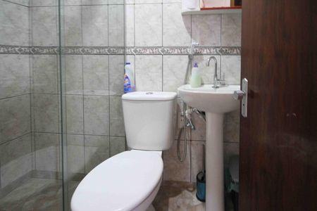 Casa à venda com 312m², 6 quartos e 6 vagas Casa à venda com 312m², 6 quartos e 6 vagasBanheiro