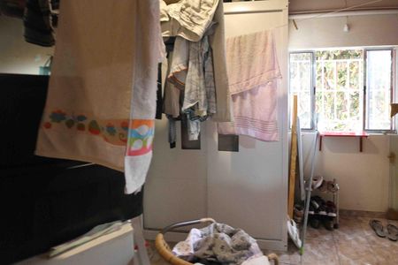 Casa à venda com 312m², 6 quartos e 6 vagas Casa à venda com 312m², 6 quartos e 6 vagasÁrea de Serviço