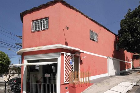 Casa à venda com 312m², 6 quartos e 6 vagas Casa à venda com 312m², 6 quartos e 6 vagasFachada