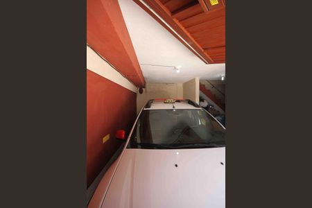 Casa à venda com 312m², 6 quartos e 6 vagas Casa à venda com 312m², 6 quartos e 6 vagasGaragem