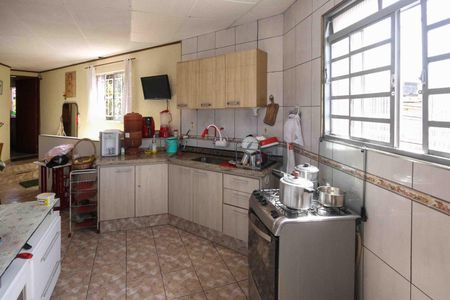 Casa à venda com 312m², 6 quartos e 6 vagas Casa à venda com 312m², 6 quartos e 6 vagasCozinha