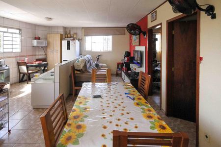 Casa à venda com 312m², 6 quartos e 6 vagas Casa à venda com 312m², 6 quartos e 6 vagasSala de Jantar