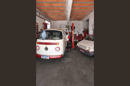 Casa à venda com 312m², 6 quartos e 6 vagas Casa à venda com 312m², 6 quartos e 6 vagasSalão