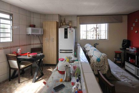 Casa à venda com 312m², 6 quartos e 6 vagas Casa à venda com 312m², 6 quartos e 6 vagasCozinha