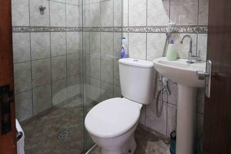 Casa à venda com 312m², 6 quartos e 6 vagas Casa à venda com 312m², 6 quartos e 6 vagasBanheiro