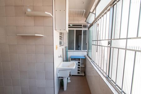 Apartamento à venda com 74m², 2 quartos e sem vagaÁrea de serviço