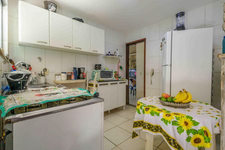 Casa de condomínio à venda com 150m², 2 quartos e 2 vagas Casa de condomínio à venda com 150m², 2 quartos e 2 vagasCozinha