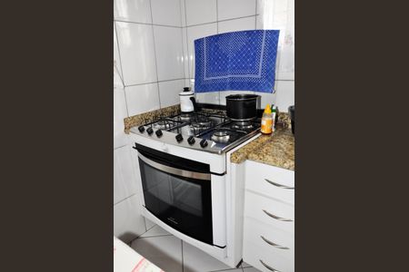 Casa à venda com 236m², 2 quartos e 4 vagas Casa à venda com 236m², 2 quartos e 4 vagasCozinha