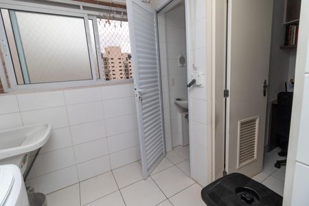 Apartamento à venda com 94m², 2 quartos e 2 vagas Apartamento à venda com 94m², 2 quartos e 2 vagasÁrea de Serviço