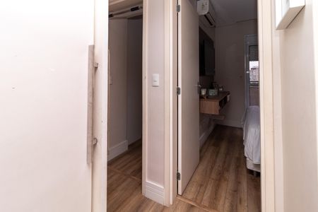 Apartamento à venda com 94m², 2 quartos e 2 vagas Apartamento à venda com 94m², 2 quartos e 2 vagasBanheiro Social