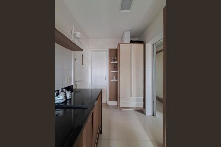 Apartamento para alugar com 170m², 3 quartos e 4 vagas Apartamento para alugar com 170m², 3 quartos e 4 vagasÁrea de Serviço