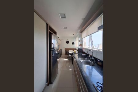 Apartamento para alugar com 170m², 3 quartos e 4 vagas Apartamento para alugar com 170m², 3 quartos e 4 vagasCozinha