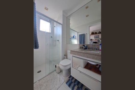 Apartamento para alugar com 170m², 3 quartos e 4 vagas Apartamento para alugar com 170m², 3 quartos e 4 vagasBanheiro da Suíte 1