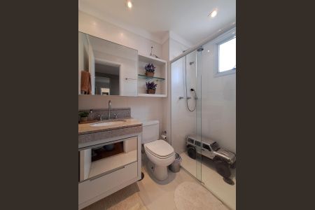 Apartamento para alugar com 170m², 3 quartos e 4 vagas Apartamento para alugar com 170m², 3 quartos e 4 vagasBanheiro da Suíte 2