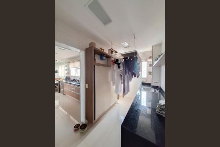 Apartamento para alugar com 170m², 3 quartos e 4 vagas Apartamento para alugar com 170m², 3 quartos e 4 vagasÁrea de Serviço